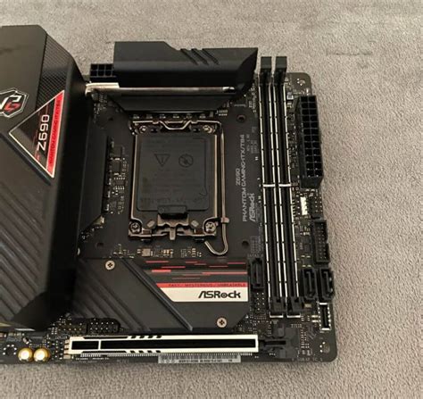 Asrock Z690 Phantom Gaming Itxtb4 Motherboard Review