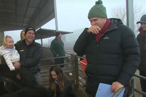 Poor Weatherman Can T Stop Gagging During Smelly Farm Live Shot Free Beer And Hot Wings