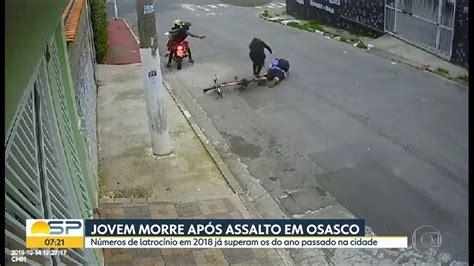 Jovem De Anos Reage A Assalto E Morto Em Osasco Na Grande Sp