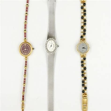 Orly Lot De Trois Montres Bracelets De Dame En M Tal Perles Et Strass