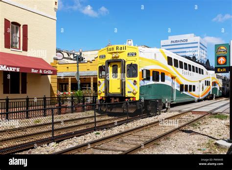 Sunrail Train Hi Res Stock Photography And Images Alamy