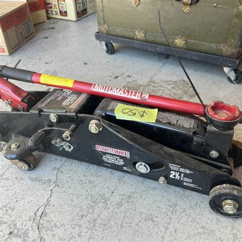 Find more Hydraulic Jack 2 1/2 Ton for sale at up to 90% off