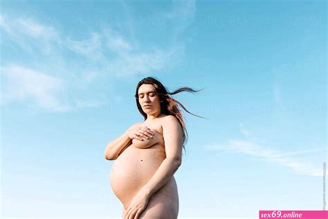 Pregnat Naked Women Sexy Photos