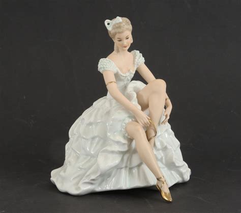 Немецкие Статуэтки Из Фарфора Цена - 68 фото