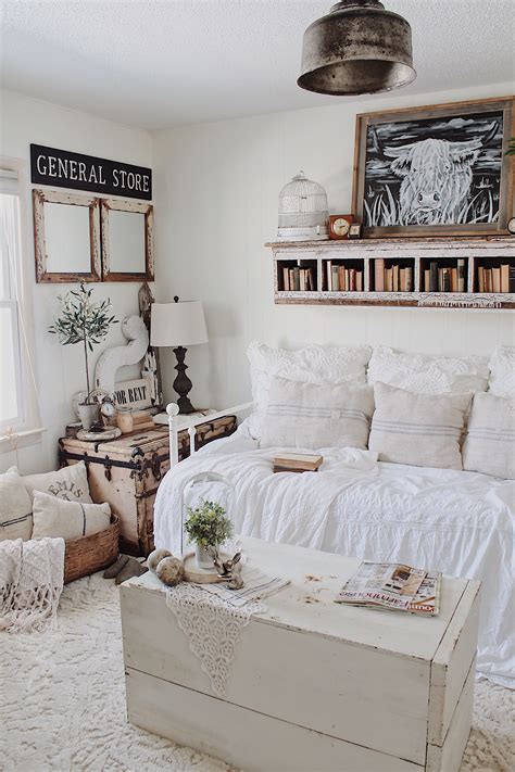 Guest Bedroom Cozy Farmhouse Daybed Dream House Farmhouse Guest