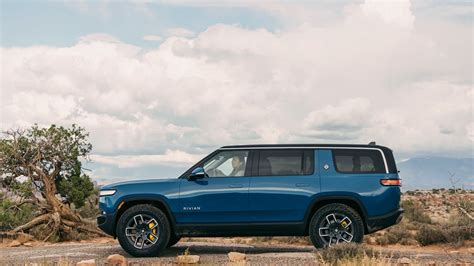 Review Rivian R S Electrifies The Adventure Suv