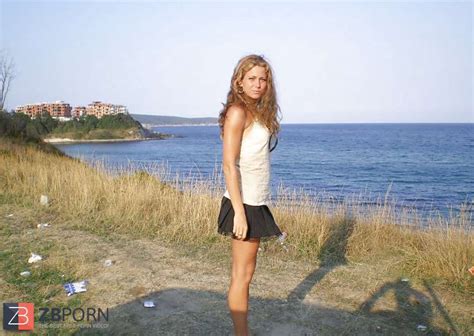 She Likes Upskirts N C ZB Porn