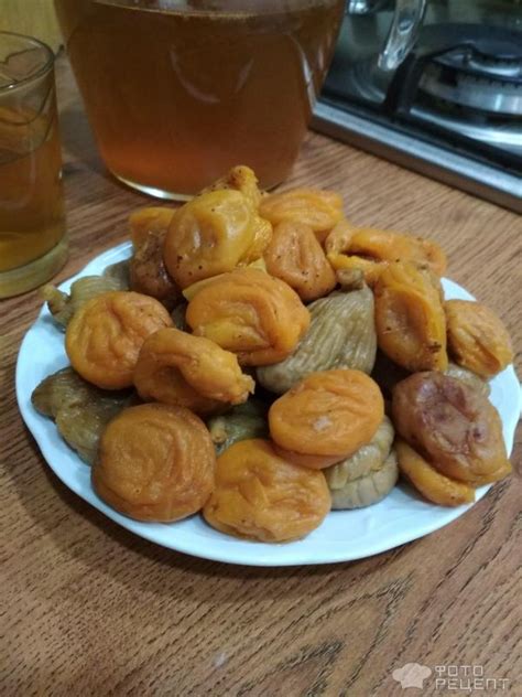 Рецепт: Узвар | с урюком и инжиром
