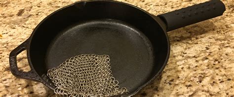 Our 2 Essential Cast Iron Skillet Accessories • GreatKitchenStuff