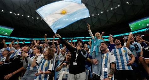 Premios The Best La Hinchada Argentina Fue Nominada Por Su Apoyo A La