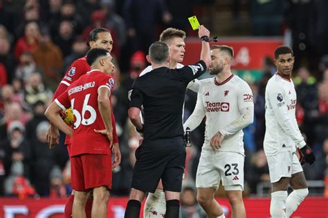 Premier League Referee Salary: How Much Do PL Referees Get Paid? | Jobs