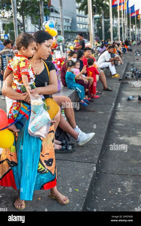 Phnom Penh Cambodia December Rd In The Relative Cool Of Early