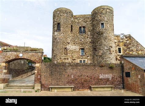 Rye Castle With The 14th Century Medieval Ypres Tower The Keep Built