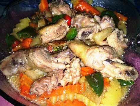 Pininyahang Manok (Filipino Recipe) - nhymbe.net