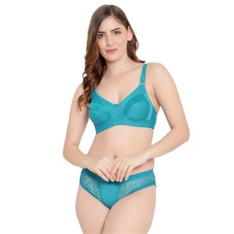 Push Up Lycra Cotton Women Full Coverage Non Padded Lace Sky Bra Plain