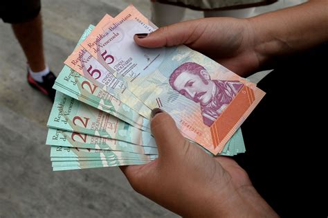 Venezuela Shuts Down as Citizens Grapple With New Currency - Newsweek