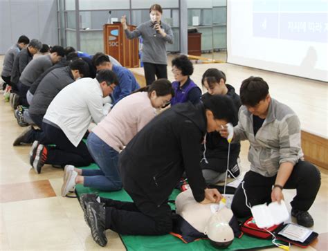 성남도시개발공사 직원 심폐소생술 교육 실시 단신인터뷰 뉴스와일드