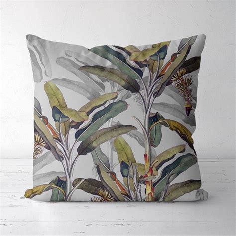 Подушка декоративная с принтом " Длинные тропические листья ...