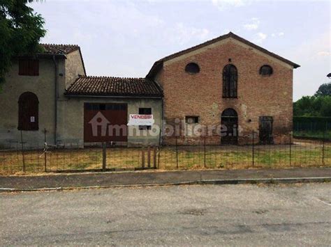 Vendita Rustico In Via C Di Sopra Sissa Trecasali Da Ristrutturare