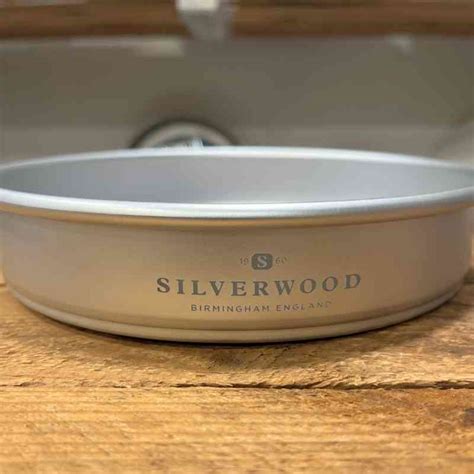 Silverwood Round Sandwich Tins Cooking Kneads