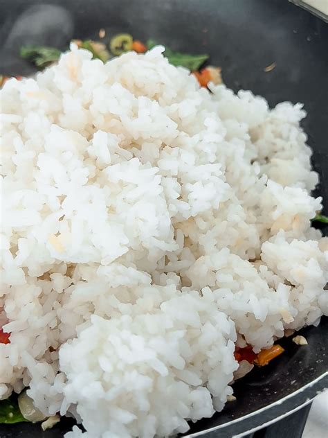 Basil Fried Rice - The Foodie Takes Flight