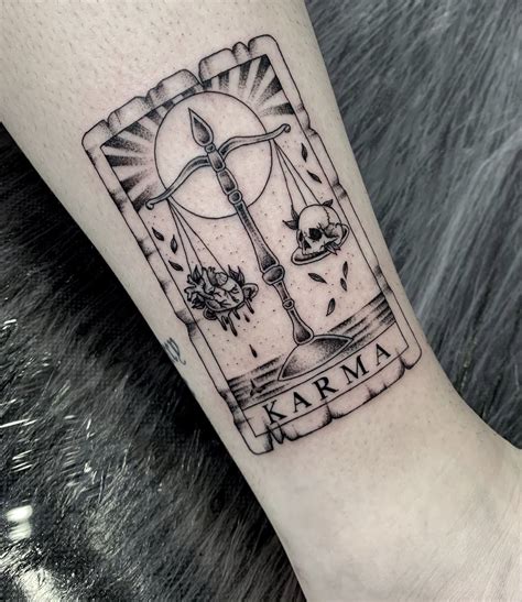 Tarot Card Karma Tattoo Tatuaje De Carta De Tarot Tatuaje De