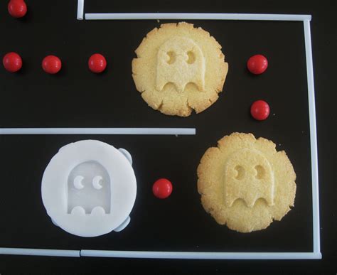 PACMAN GHOST COOKIE Stamp recipe and instructions - make your own ...