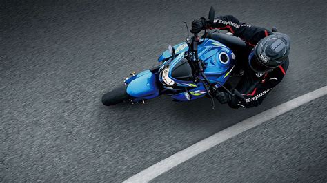 Chi tiết naked bike tầm trung Suzuki GSX S kèm giá bán Motosaigon