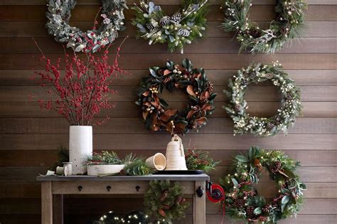 Farmhouse Christmas Wreaths For Rustic Garland