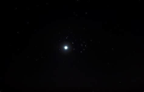 Venus meets the Pleiades: 3 April 2012 - The Virtual Telescope Project 2.0