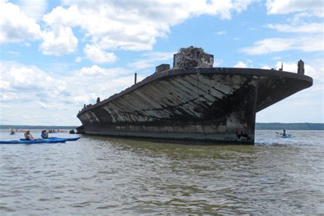 Mallows Bay "Ghost Fleet" Paddle - Potomac Riverkeeper Network