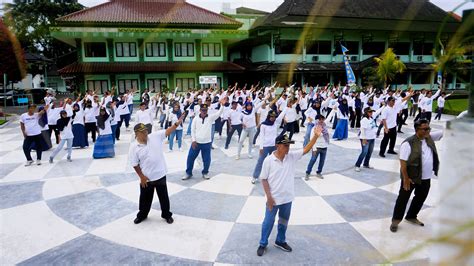 Bagian Umum Dan Protokol Kegiatan Flashmob Sekretariat Daerah Kota