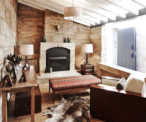 How To Decorate Small Living Rooms