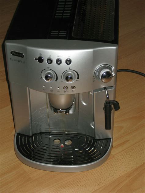 Delonghi Kaffeevollautomat Esam 4200 Magnifica