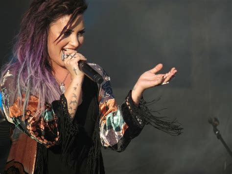 Demi Lovato Live Performance