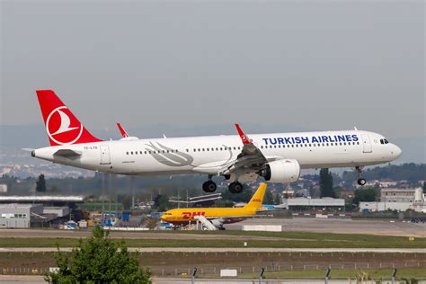 TC LTG Airbus A321 271NX Turkish Airlines LFLL Lyon Flickr