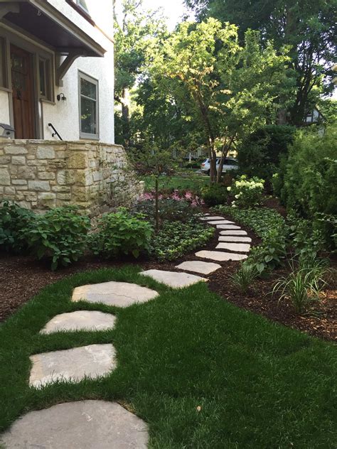 New Entry Garden & Flagstone Steppers - Wilmette, IL - Landscape Design ...