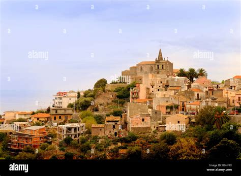 Forza Dagro A Mountain Village In Eastern Sicily Italy Stock Photo