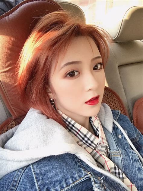 Hot girl sinh năm nhuộm tóc liên tục trong năm và không có ý định dừng lại