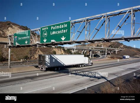 Freeway 14 freeway interchange los hi-res stock photography and images ...