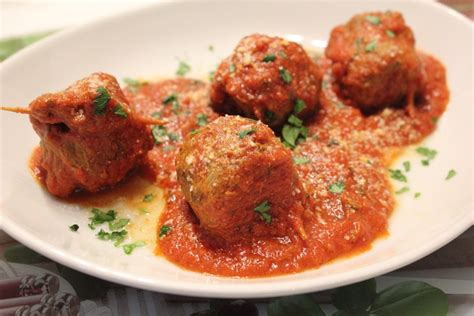 Orecchiette Con Rag Di Braciole La Puglia In Tavola Piovono Ricette