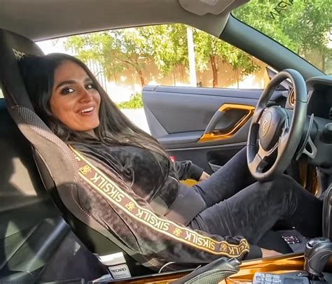 Omg Bro My Ass Is So Wide That I Got Stuck In The Seat Scrolller