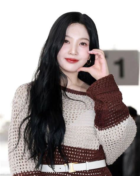 Red Velvet Members Profile: Names, Ages, Birthdays, And Heights