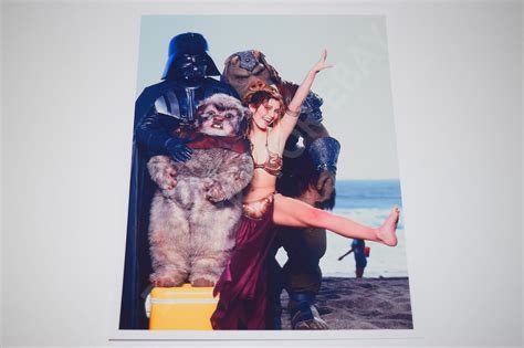 Carrie Fisher Return Of The Jedi Bikini Beach Leia X Glossy Photo