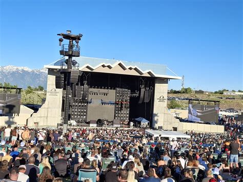 Red Hot Chili Peppers Concert Tour History Updated For 2024 Concert Archives