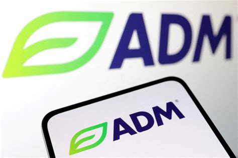 Accounting probe hits ADM as crop glut, lower margins point to tough