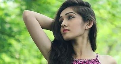 CELEBRITY PICS Tanya Sharma Hot Navel