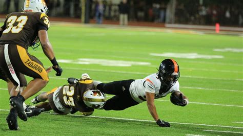 Sagapolutele 6 Tds Leads Campbell Football Over Mililani