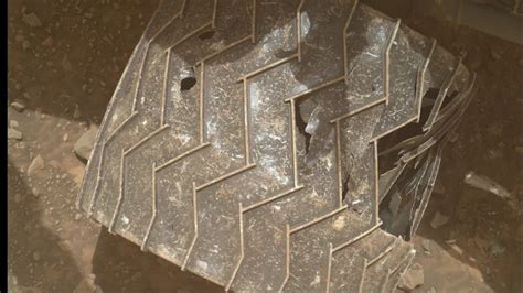 Curiosity Mars rover's wheels are more battered than ever — but they ...