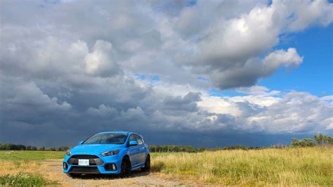 A Focus On Speed 2016 Ford Focus Rs Test Drive Review Autotrader Ca